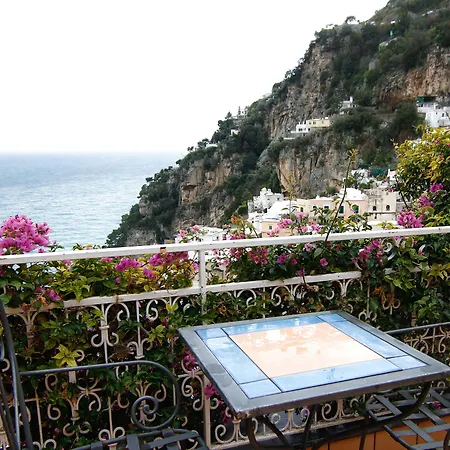 Art Pasitea Hotel 4*