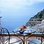 帕西提亚波西塔诺艺术酒店