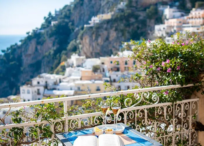 Готель Art Pasitea 4*