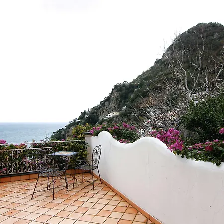 Art Pasitea Hotel 4*