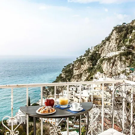 Art Pasitea Hotel 4*