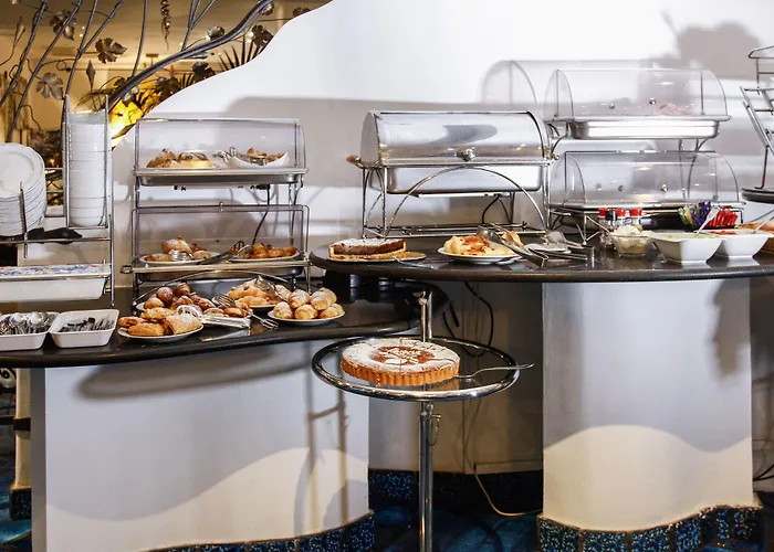 Hotel Art Pasitea 4*