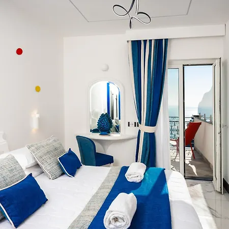 Art Pasitea Hotel